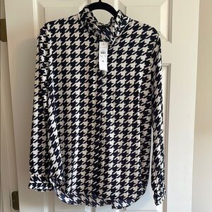 Ann Taylor Black and White Button Down Shirt NWT